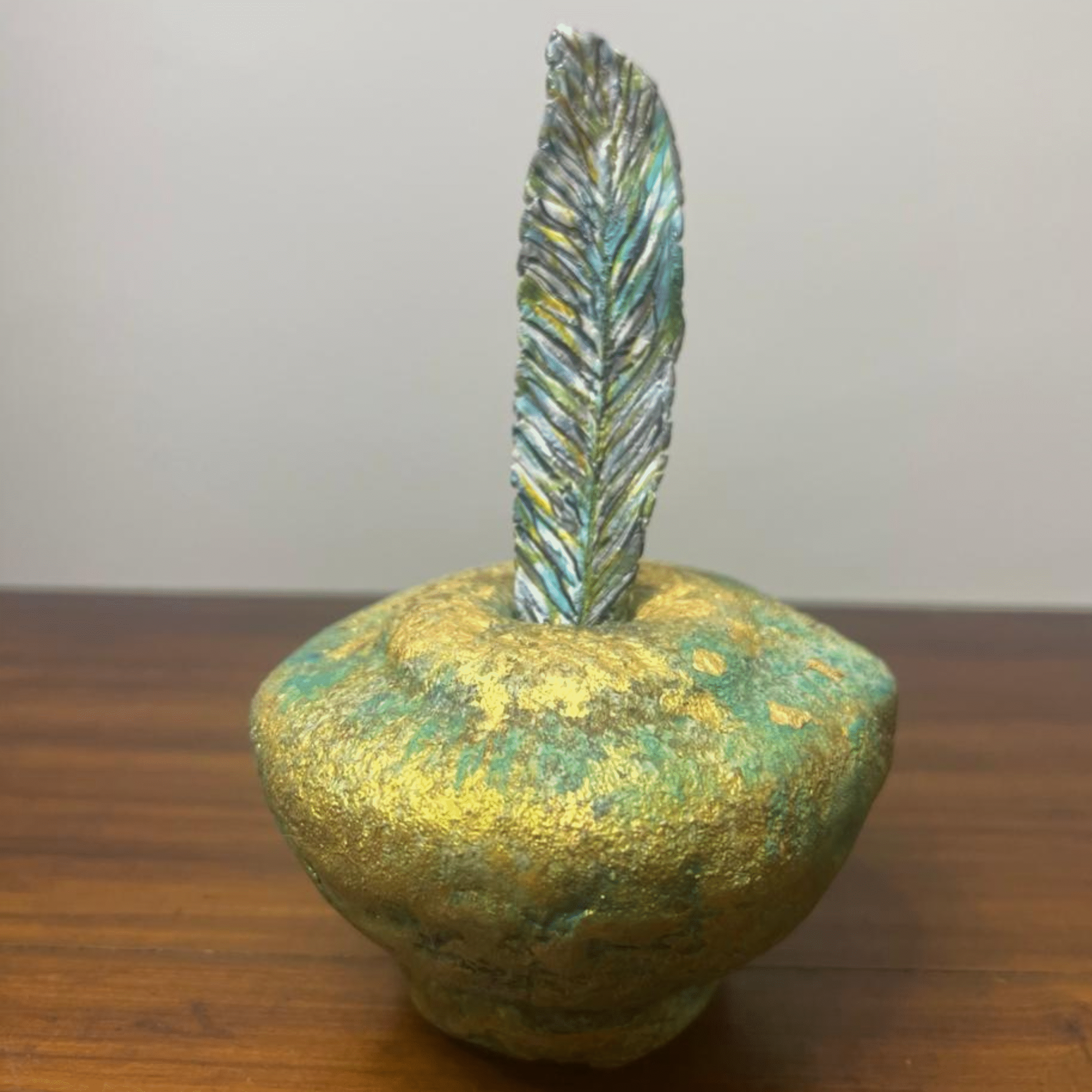 antique feather pot antique feather pot